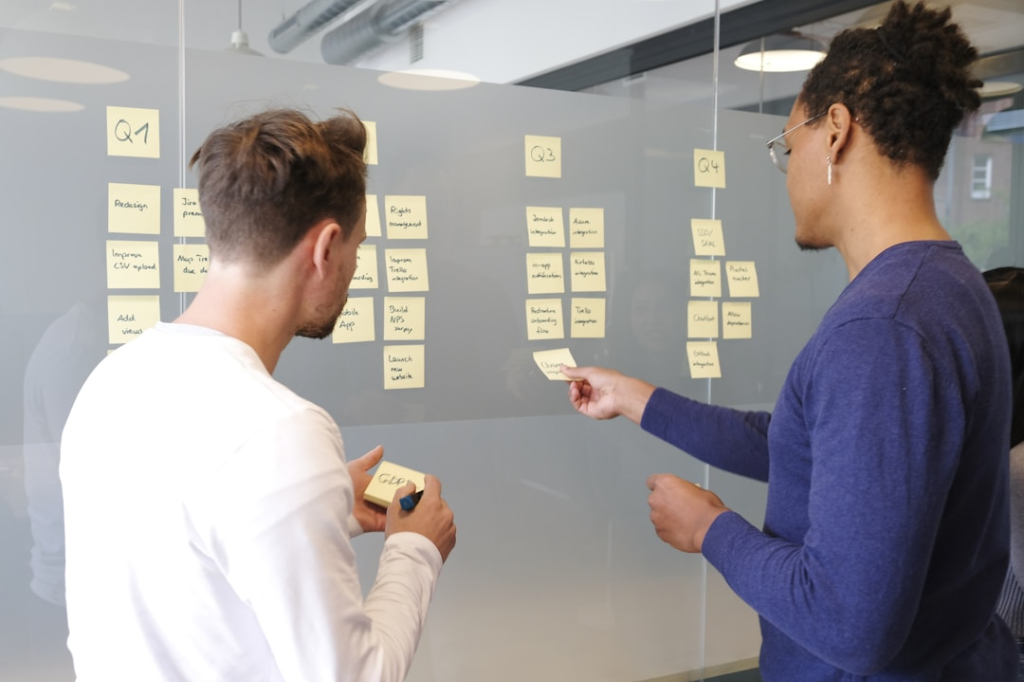 Top 5 Project Management Tools to Maximize Team Output in 2025