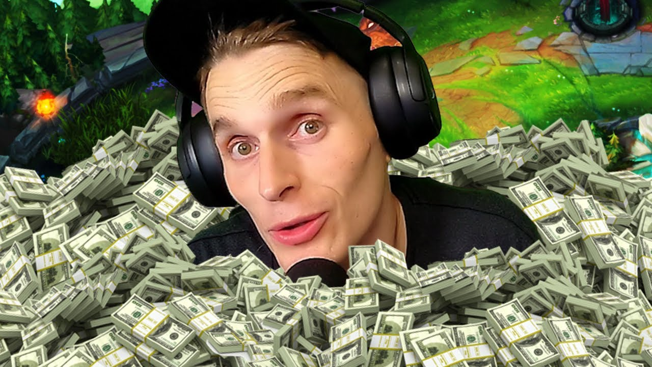 Youtuber with money around him