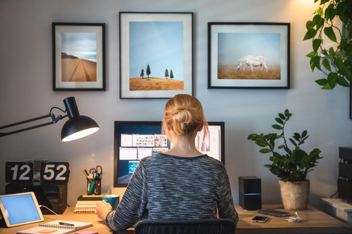 a women working using her computer