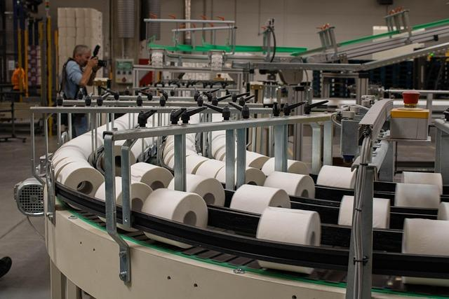 conveyor belt tissue factory