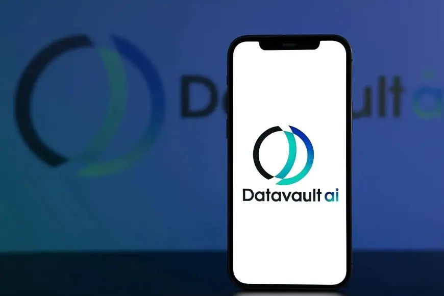 Datavault AI (NASDAQ: DVLT)